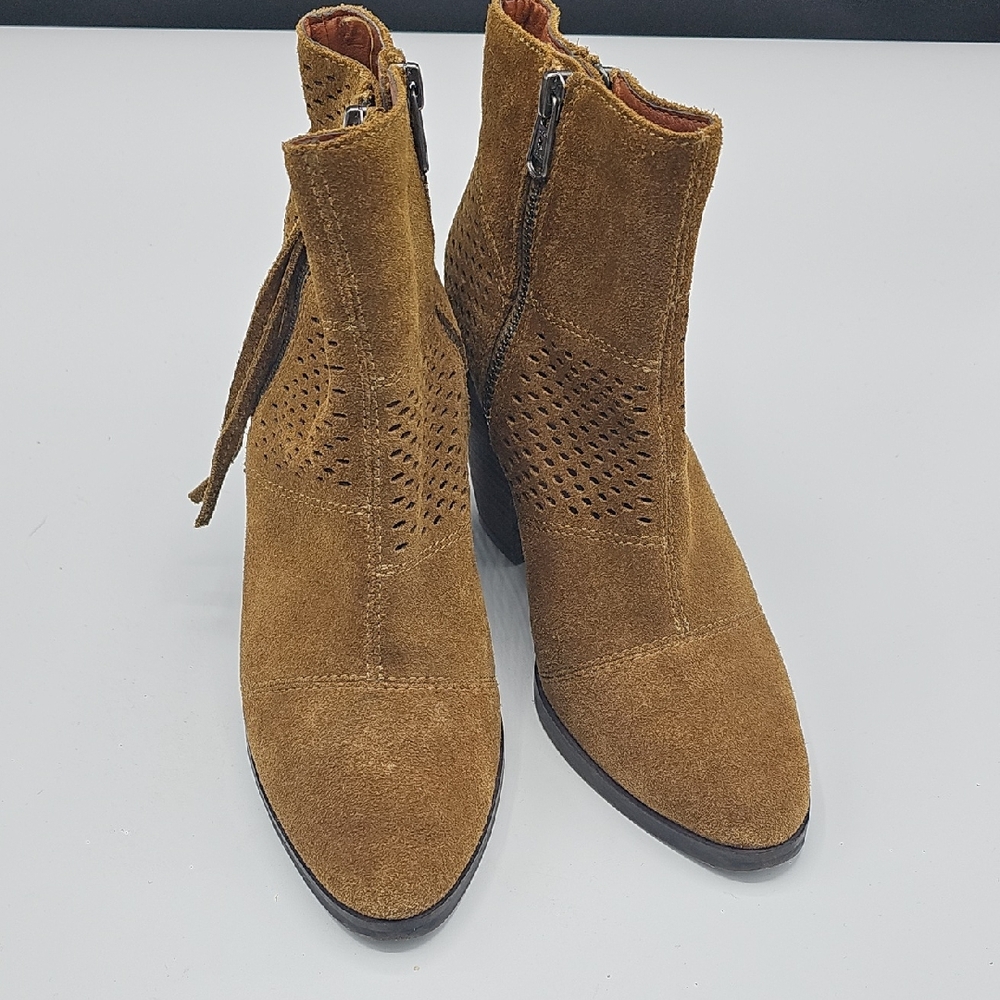 Lucky Brand Tan Suede Ankle Booties